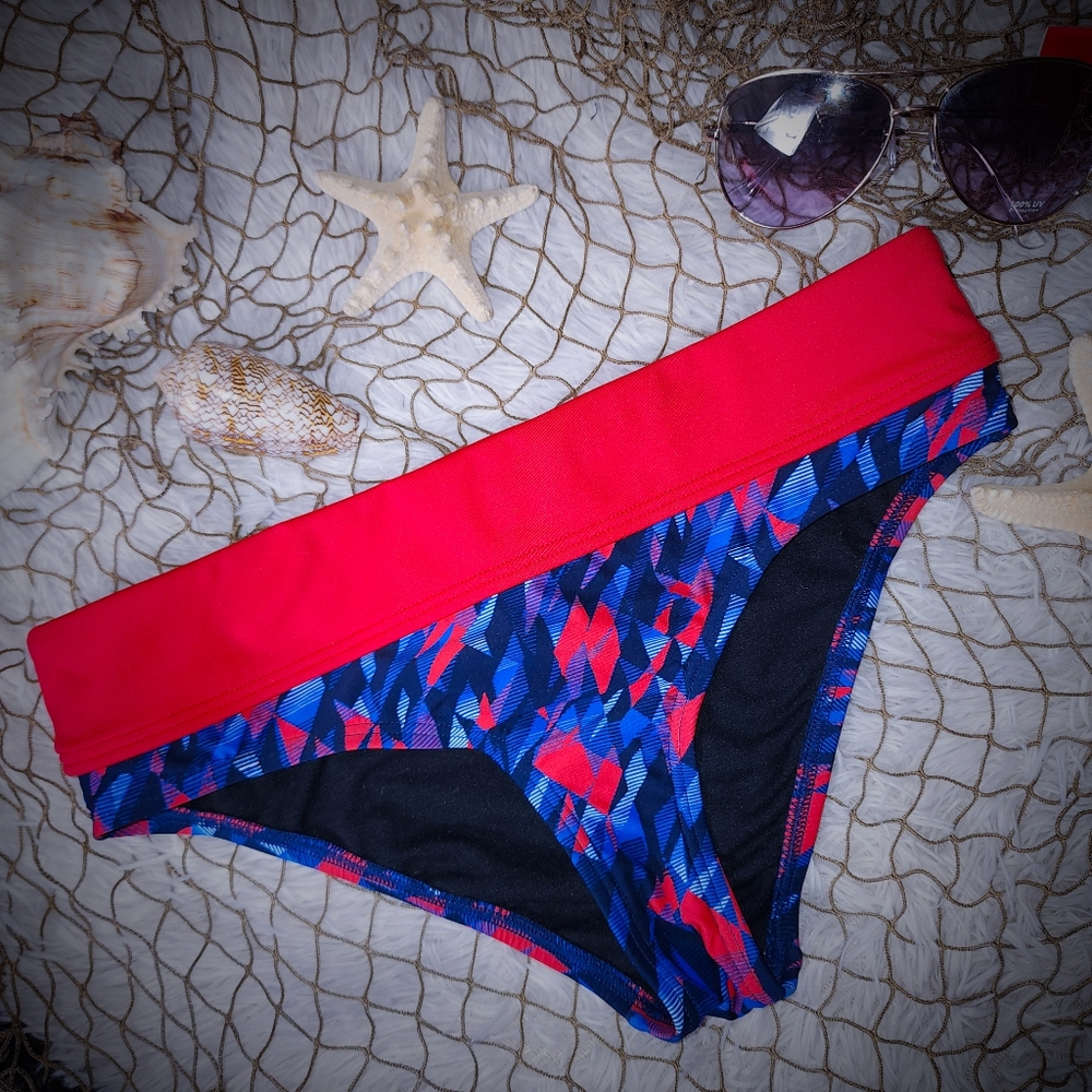 TYR Navy Blue and Red Geometric Bikini Bottoms